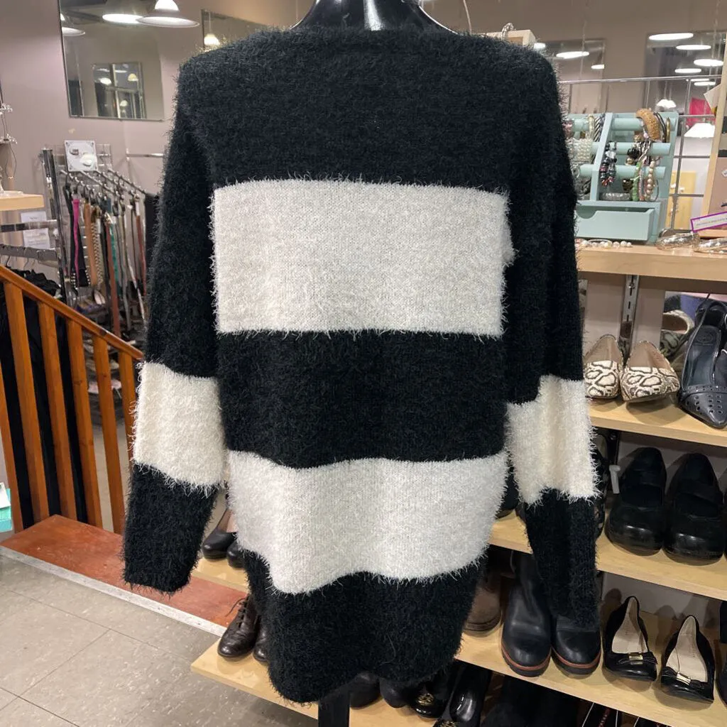 Evelyn Taylor sweaters Sweater L